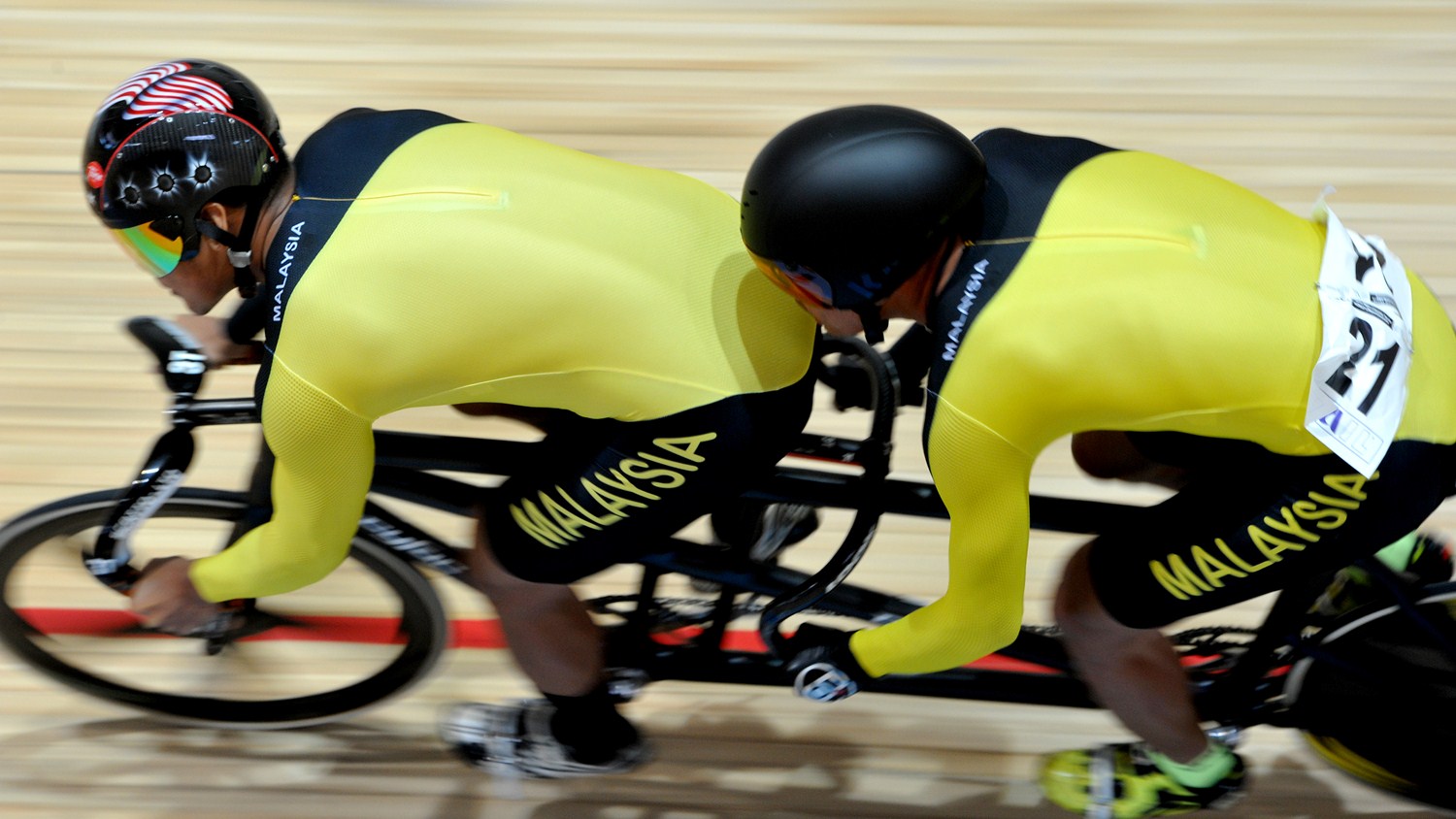 CapoVelo.com - Para-Cycling Tandems - The Dynamic Duos Of The Track